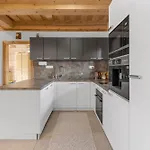 Kukana A Kuku Chalé