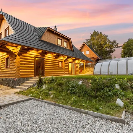 Chalet Kukana And Kuku With Private Pool, Sauna And Jacuzzi, Vysoké Tatry