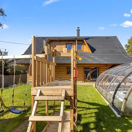 Kukana And Kuku With Private Pool, Sauna And Jacuzzi, Chalet Vysoké Tatry