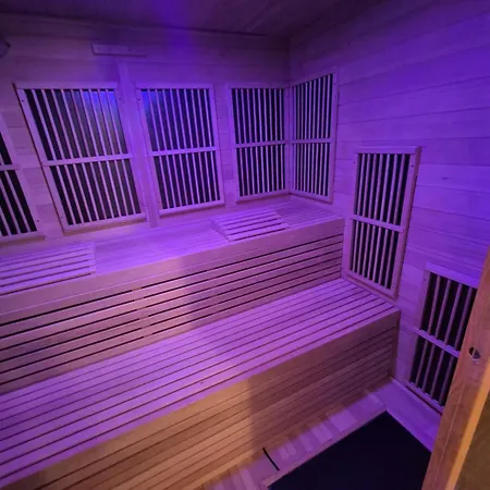 Kukana And Kuku With Private Pool, Sauna And Jacuzzi, Chalet